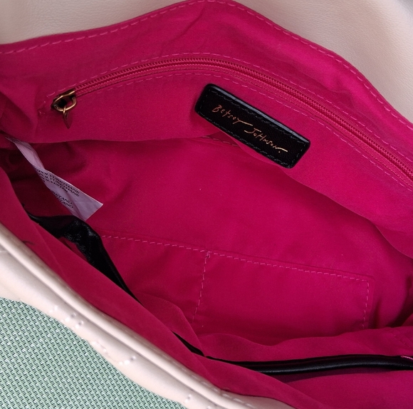 BETSEY JOHNSON Groovy Hearts Foldover Flap Quikt Chain Satchel Crossbody NWT - Picture 12 of 15